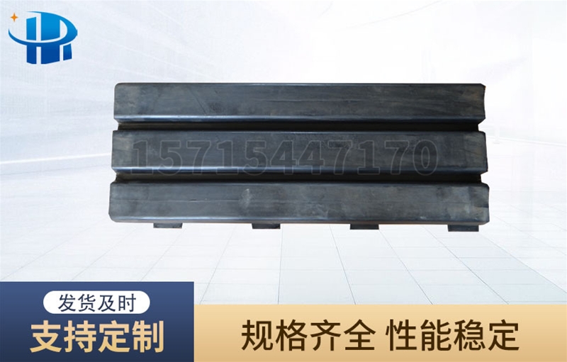 c型翻車(chē)機(jī)磨耗板的使用性能！翻車(chē)機(jī)磨耗板生產(chǎn)廠(chǎng)家干貨解密！